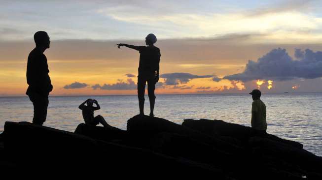 Senja di Tanjung Lelapide