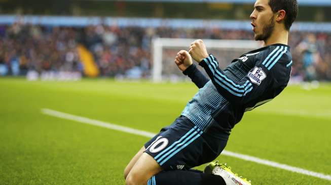 Pemain Chelsea Eden Hazard rayakan gol ke gawang Aston Villa (7/2) [Reuters/Darren Staples]