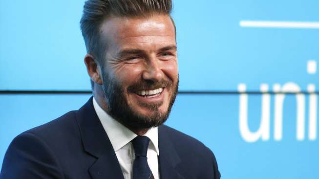 David Beckham, Tentang Tendangan Melengkung dan Cewek Bumbu