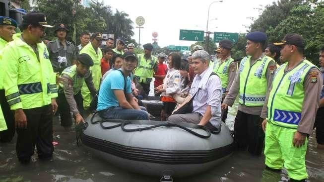 Wakapolri Pantau Banjir