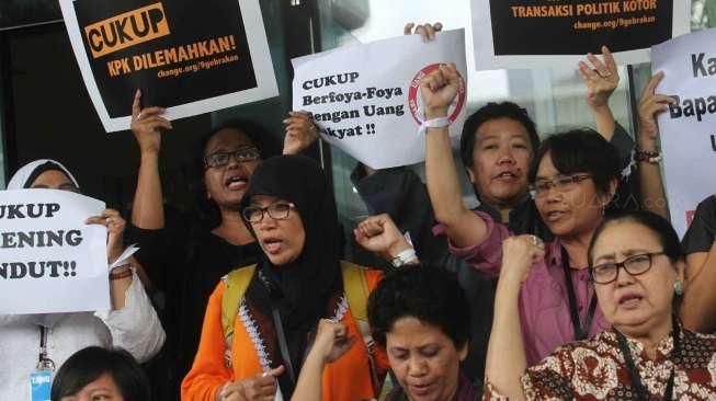 Perempuan Dukung KPK
