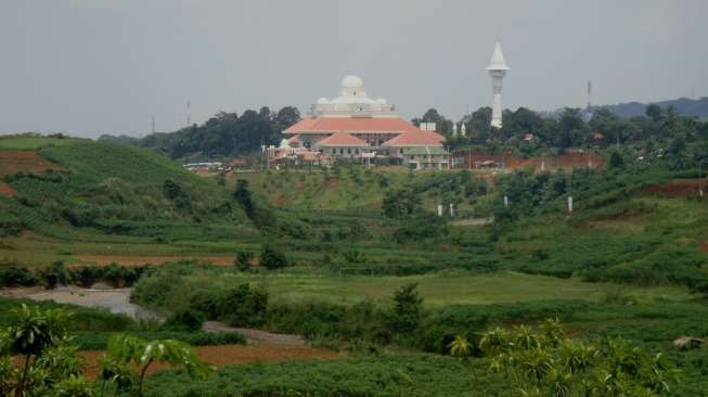 Akses Masuk Masjid Az Zikra Sentul Bogor Dijaga Ketat TNI Polri