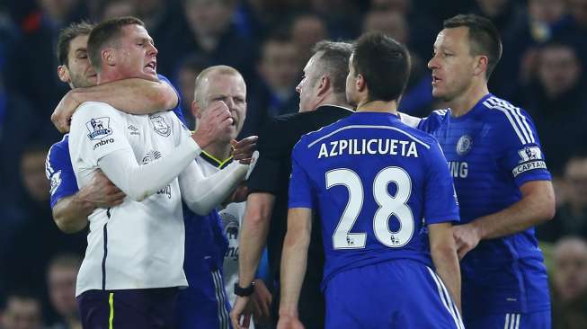 Chelsea dan Everton Dihukum Denda oleh FA