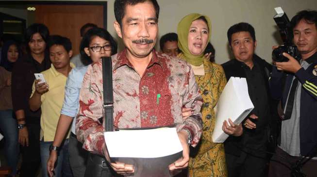 Romi Herton Dituntut 9 Tahun