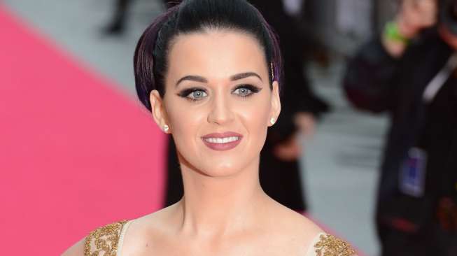 Aneh, Lelaki Ini Mengaku Telah Pacari Katy Perry Selama 6 Tahun