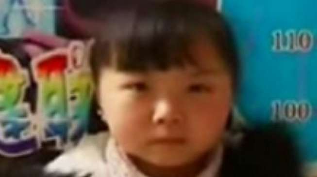 Akibat Tumor, Gadis 20 Tahun Berperawakan Seperti Anak 5 Tahun