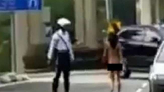 Perekam Video Wanita Pakai Celana Dalam dan Bra di Depan Mal: Jaba Geulis