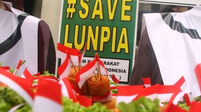 Meminta Negara Malaysia untuk tidak mengakui Lunpia Semarang sebagai makanan dari Malaysia.