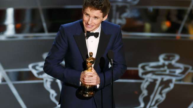 Redmayne Dinobatkan Sebagai Aktor Terbaik di Oscar 2015