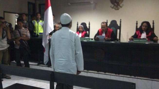 Kisah Fadli Rahim, Nelangsa Mengkritik Bupati