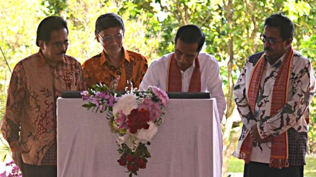 Jokowi di Tanjung Lesung