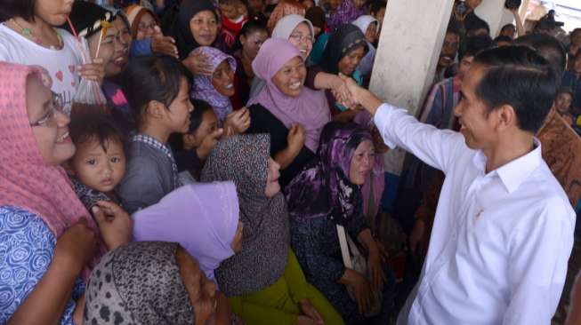 Jokowi di Tanjung Lesung