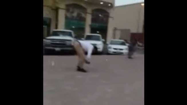 VIDEO: Wow, Hujan Uang Turun di Dubai