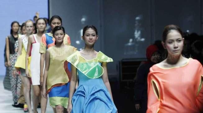 Indonesia Fashion Week 2015