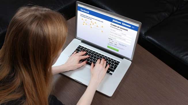 Ingin Hubungan Awet, Jangan 'Berteman' di Facebook