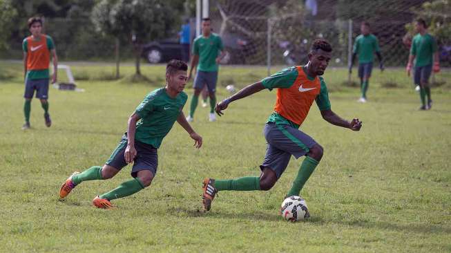 Mereka berlatih untuk persiapan kualifikasi Piala Asia U-23 akhir Maret dan SEA Games ke-28.