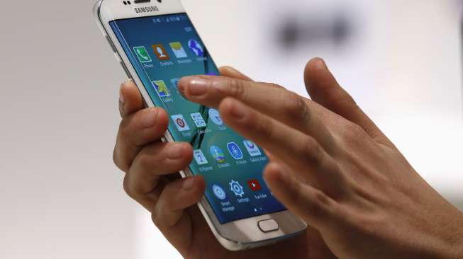 Laku Keras, Samsung Kesulitan Sediakan Galaxy S6 Edge