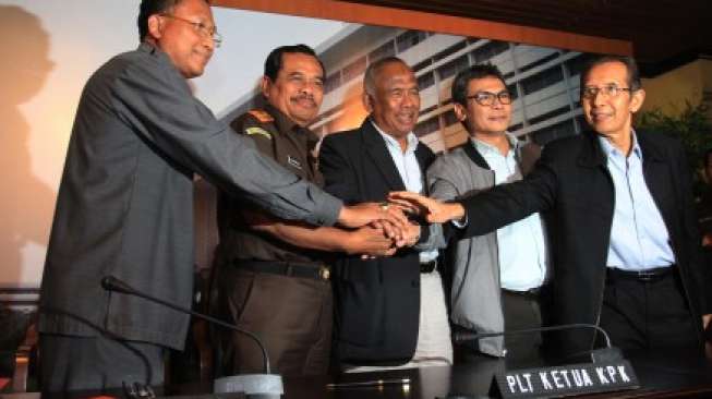 Pascakriminalisasi Samad-Bambang, KPK Mengaku Jaga Bicara