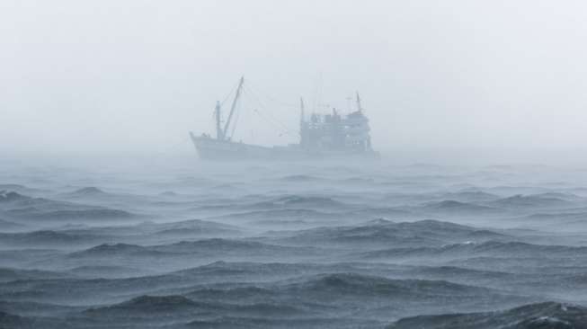 Kapal Pompong Pengangkut 1 Ton Besi Tua Hilang Kontak di Perairan Meranti