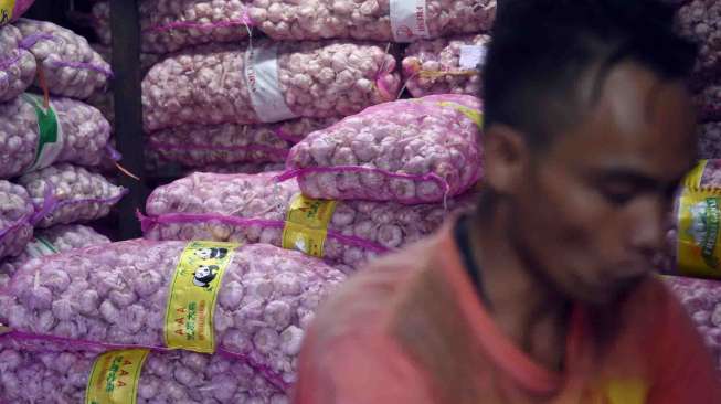 150 Ton Bawang Putih Impor Banjiri Pasar Tradisional di Semarang