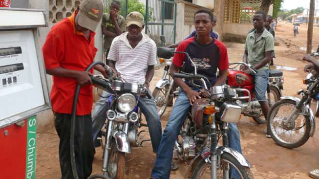 Tiga Tewas dalam Demonstrasi Tolak Helm di Chad