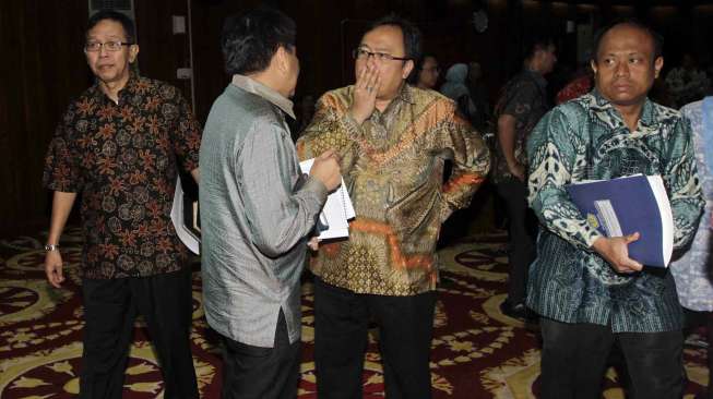 Menko perekonomian memimpin rapat koordinasi. [Suara.com/Kurniawan Mas'ud]
