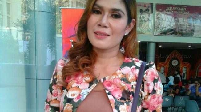 Wina Lia Siap Dilamar Lagi