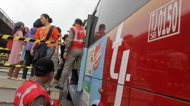 MRT akan Alihkan Jalur Transjakarta Sekitar Istora Senayan