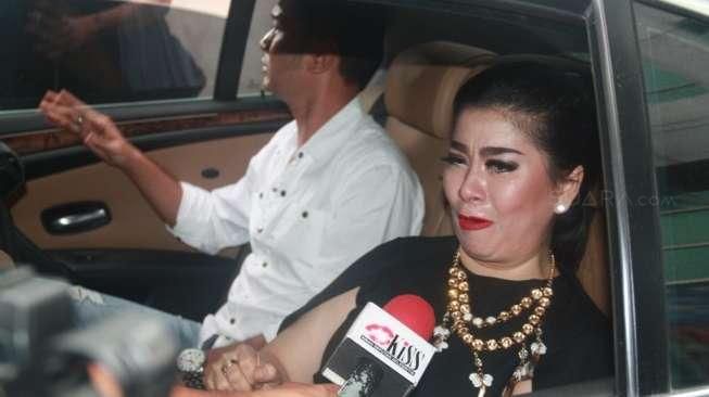 Dewinta Bahar Menangis Dilabrak Pacar Kekasih