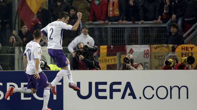 Fiorentina Permalukan Roma di Stadio Olimpico