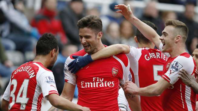 Dua Gol Giroud Bawa Arsenal Unggul atas Newcastle di Babak I