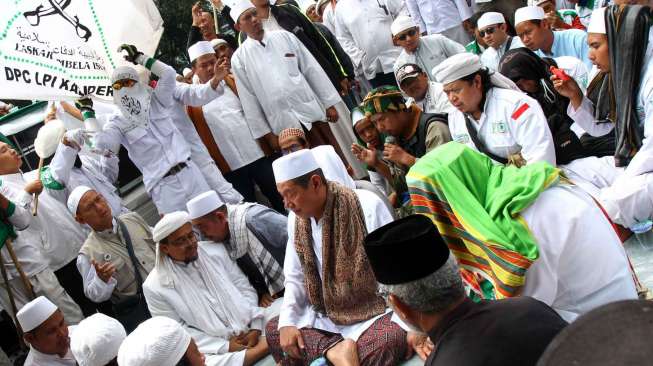 Kesal Ahok Jadi Gubernur, Ini Makian Ketua FPI