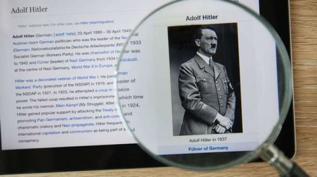 Lukisan Bunga Karya Adolf Hitler akan Dilelang Pekan Ini