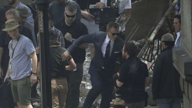 Daniel Craig Kembali Perankan James Bond di Film "Bond 25"