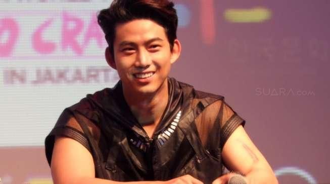 Taecyon "2PM" Ternyata Ngefans "ST12"