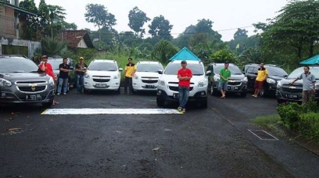 Ketika Mobil Jadi Penyambung Silaturahmi