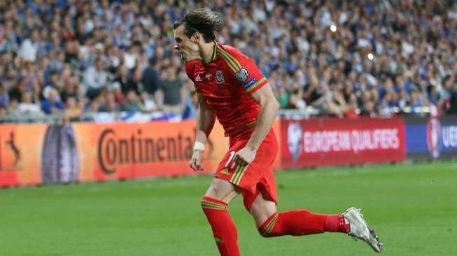 Winger Wales Gareth Bale merayakan golnya ke gawang Israel di Haifa International Stadium. Reuters / Matthew Childs Livepic