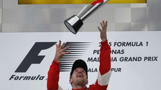 Menang di Malaysia bersama Ferrari, Vettel Teringat Schumi