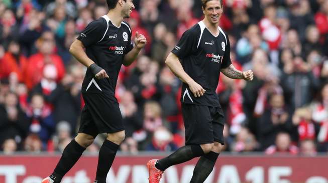 Suarez dan Torres Kembali ke Anfield, Balotelli Cetak Gol