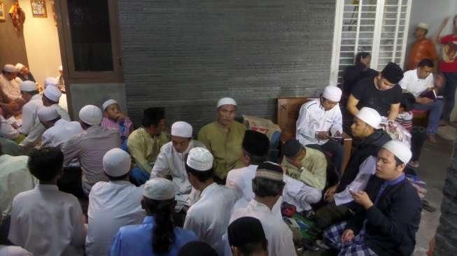 Ketua FPI Ikut Pengajian Alm. Olga Syahputra