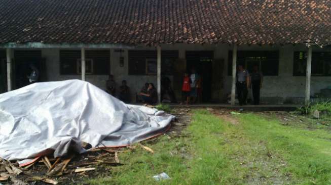 Air Tanah Dekat Pabrik Nata de Coco Berbahan Pupuk Tercemar