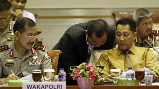 Komisi III DPR menggelar raker dengan Polri. [suara.com/Kurniawan Mas'ud]