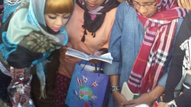 Jenita Janet 'Didatangi' Mendiang Olga