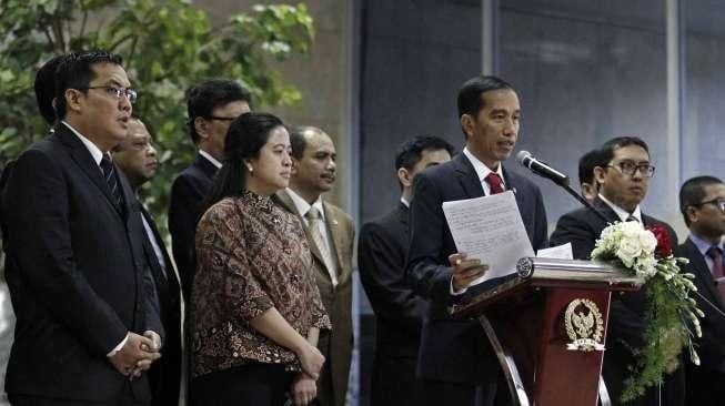 Jokowi Cabut Perpres Tunjangan Mobil Pejabat