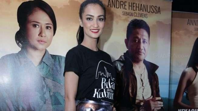 Atiqah Bosan Main Film dengan Rio Dewanto?