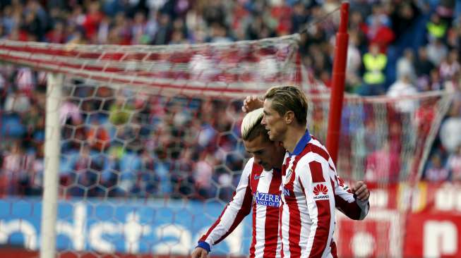 Kalahkan Sociedad, Atletico Pepet Real Madrid