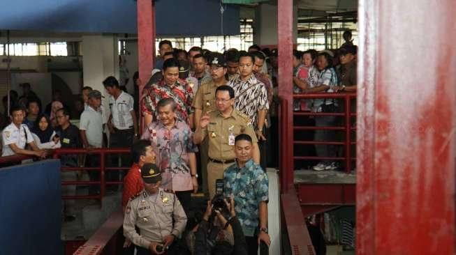 Ahok Blusukan ke Tanah Abang