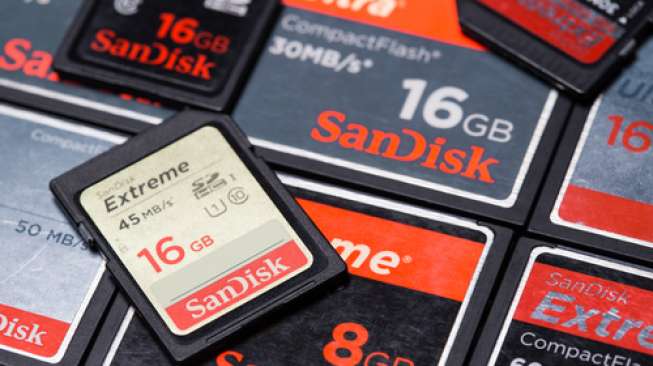 Ilustrasi kartu MicroSD SanDisk (Shutterstock).