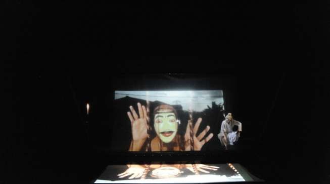 Teknik hologram di pertunjukan tari (Dok. Indonesia Kaya)