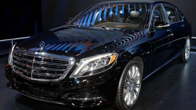 Mercedes-Benz S600 versi Maybach [Shutterstock].